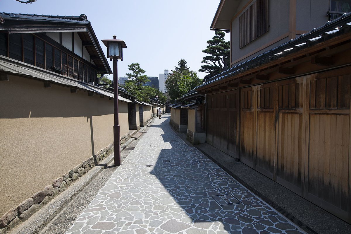 長町武家屋敷跡の石畳(金沢市)