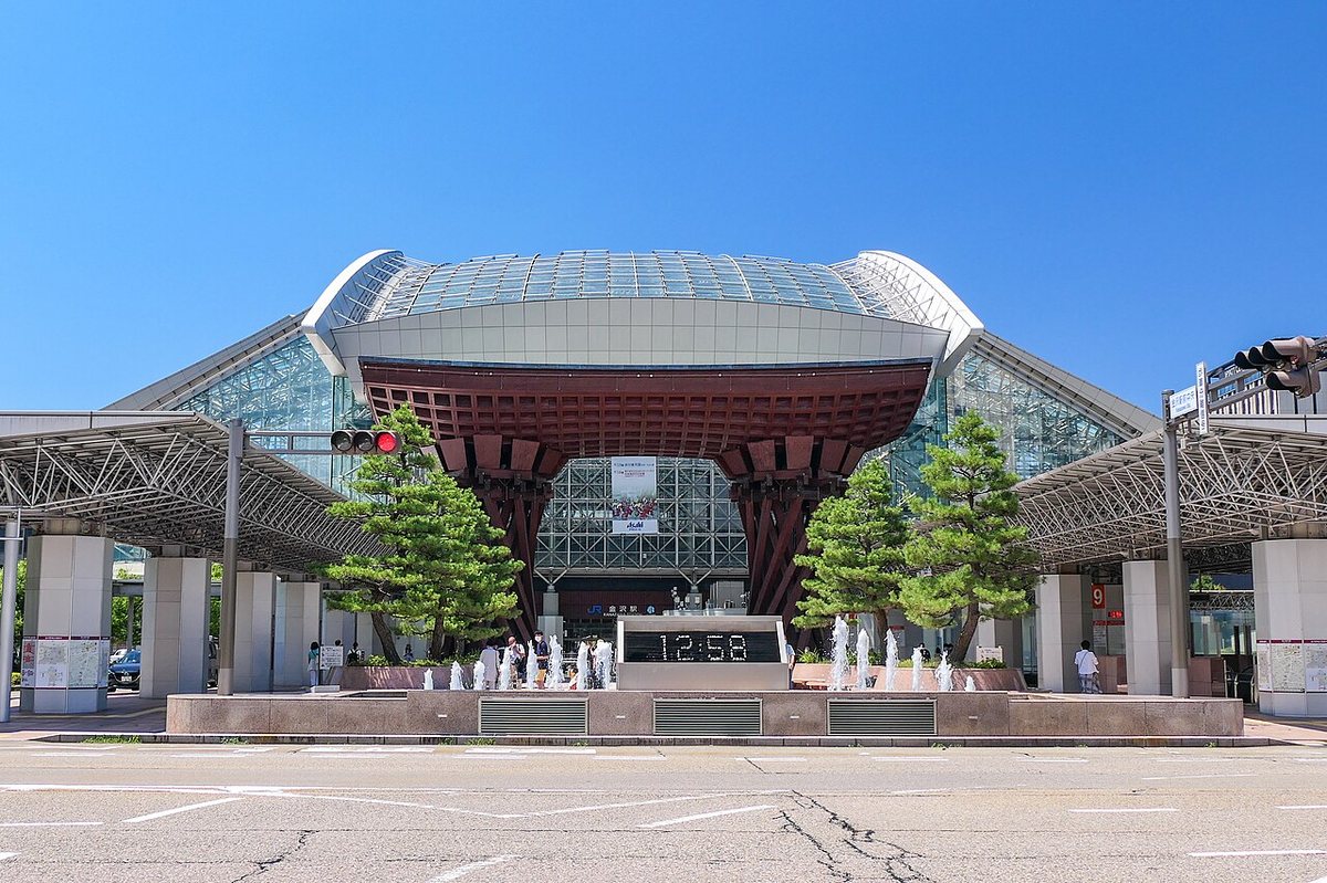 金沢駅 鼓門