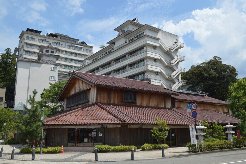 山代温泉 総湯の外観